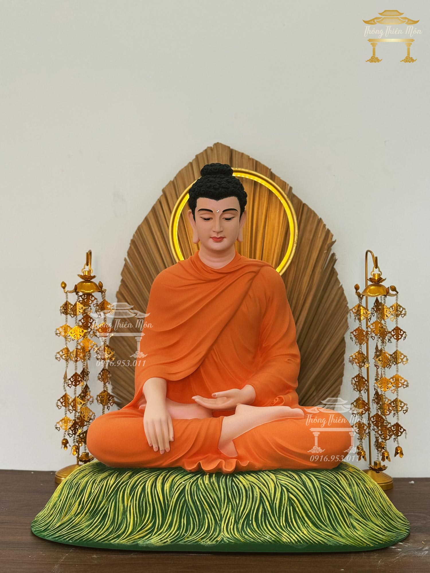 Tượng Bổn Sư Thích Ca Ấn Địa Xúc, Y cam sáng