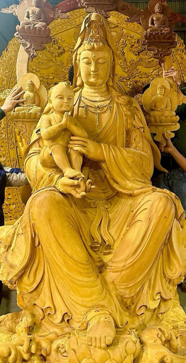 Tôn tượng Quan Âm tống tử