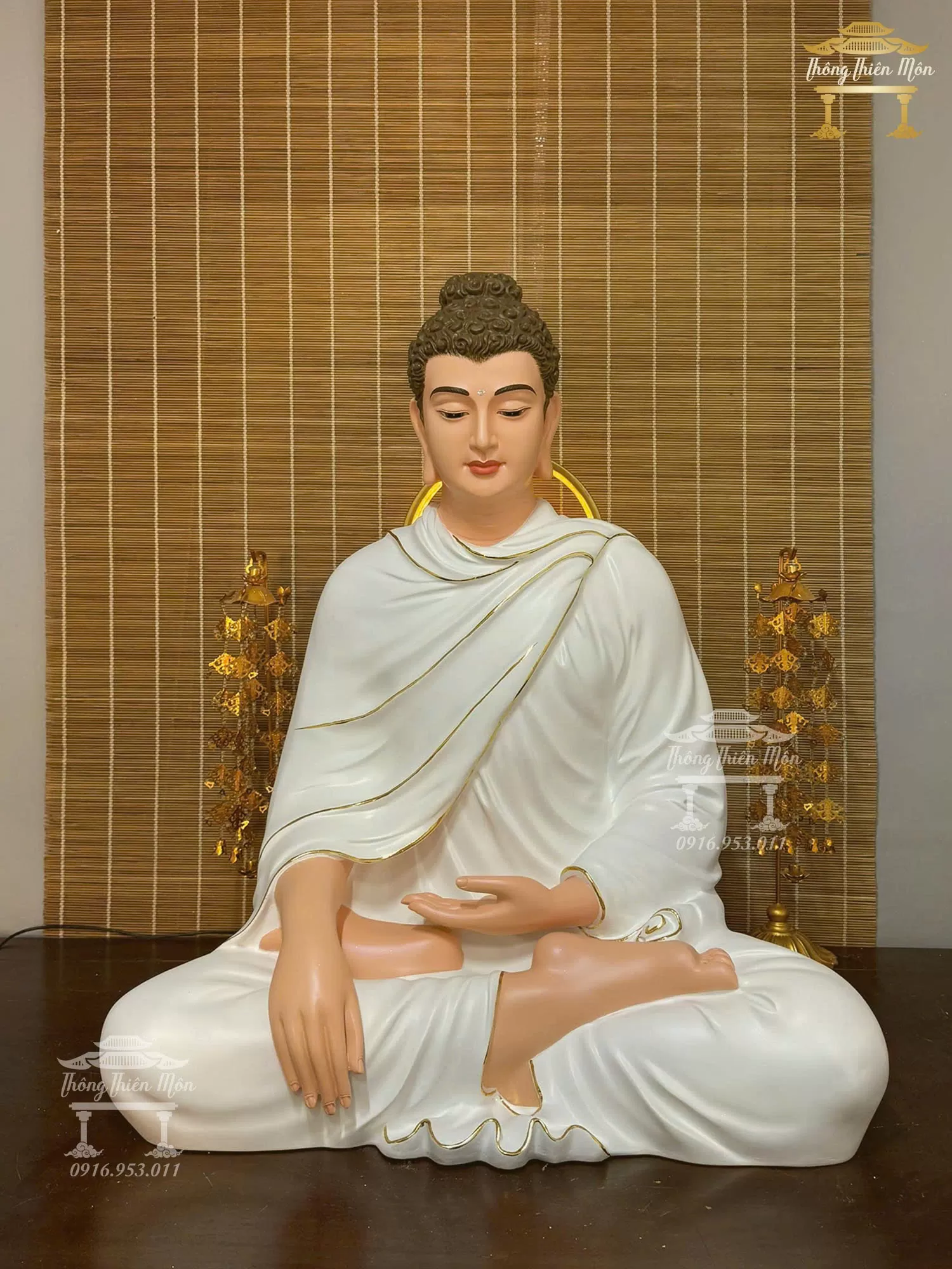 Kim thân (không đế) tôn tượng Bổn Sư Thích Ca Ấn Địa Xúc, Kích thước 75cm, Sơn trắng, viền vàng