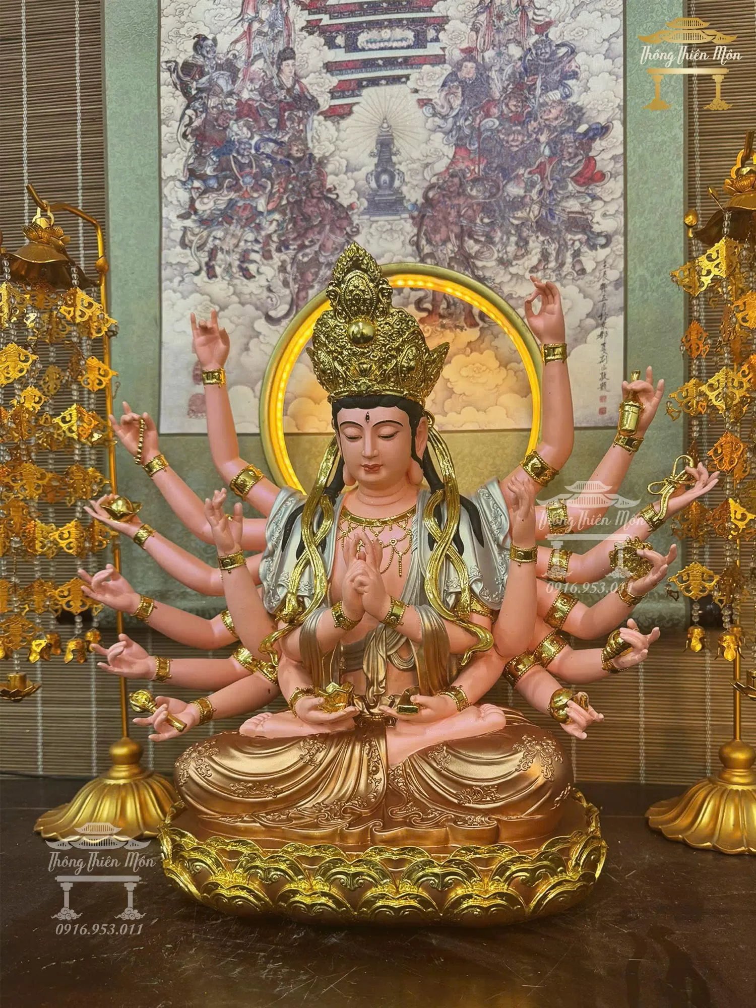 Tôn tượng Phật Mẫu Chuẩn Đề, phối màu nâu vàng, Kích thước 40cm