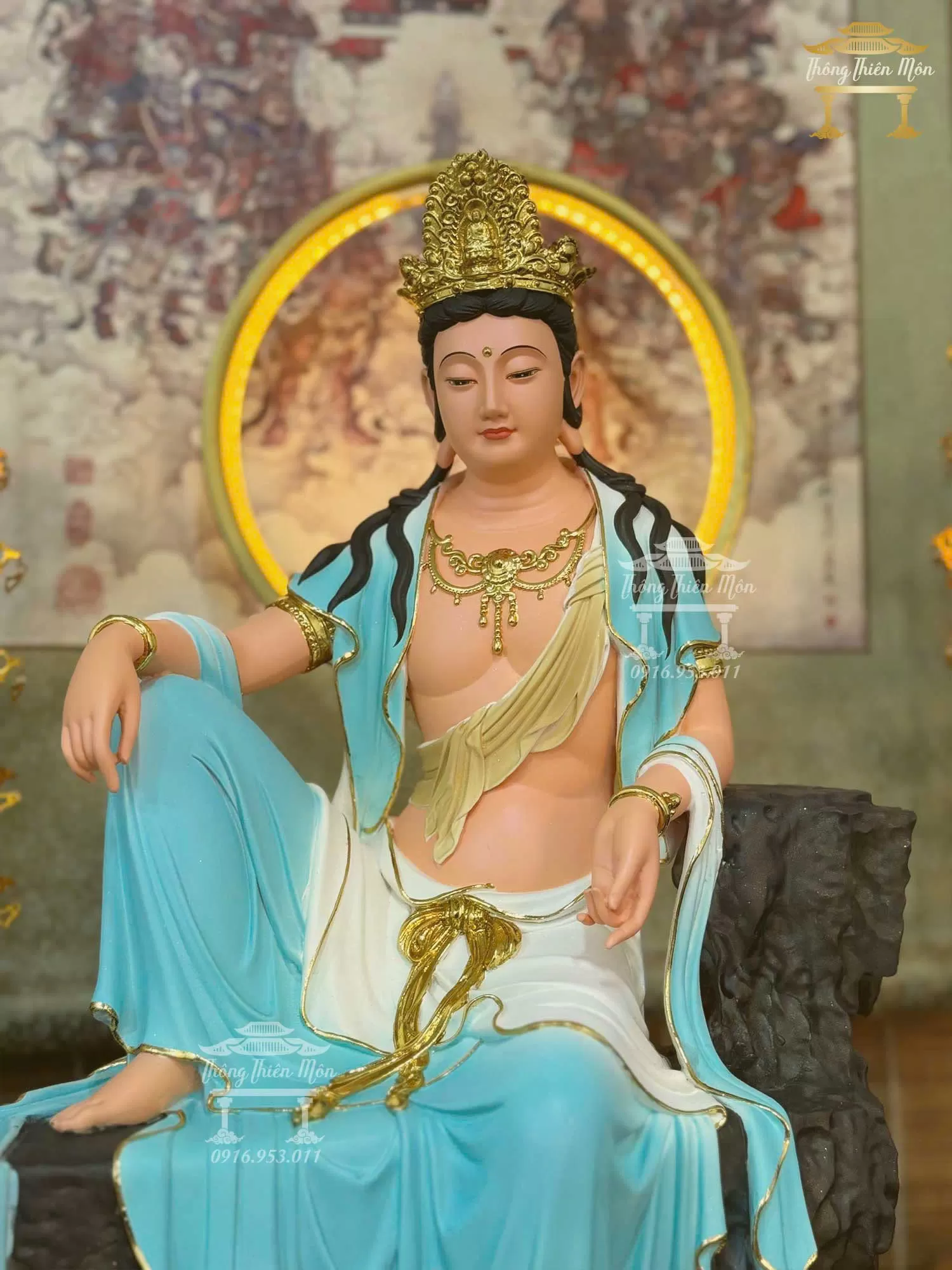 Tôn tượng Quan Âm Tự Tại, Phối xanh dương, Kích thước 48cm