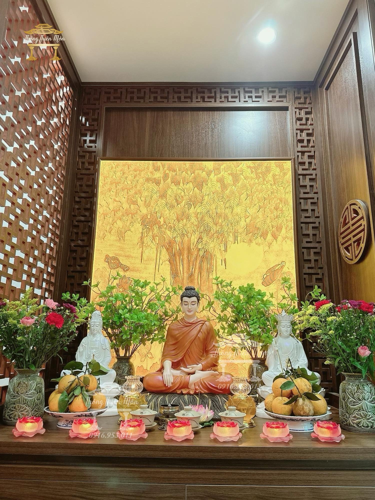 Tôn tượng Ta Bà Tam Thánh