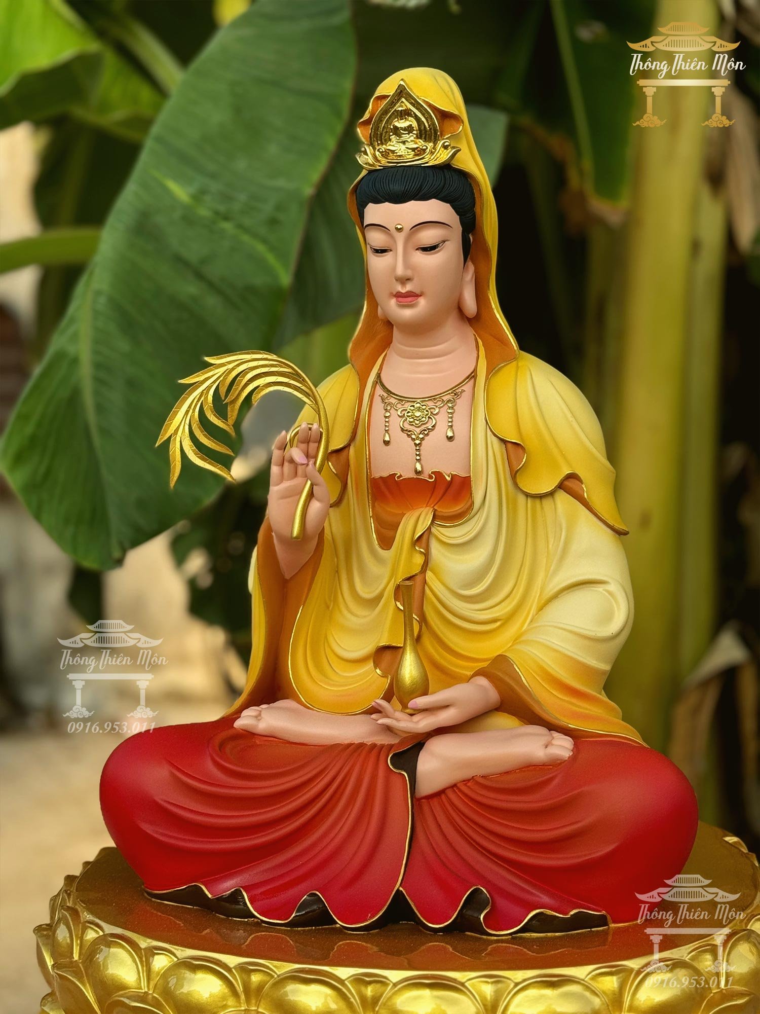 Tượng Quan Âm Bồ Tát ngồi đài sen