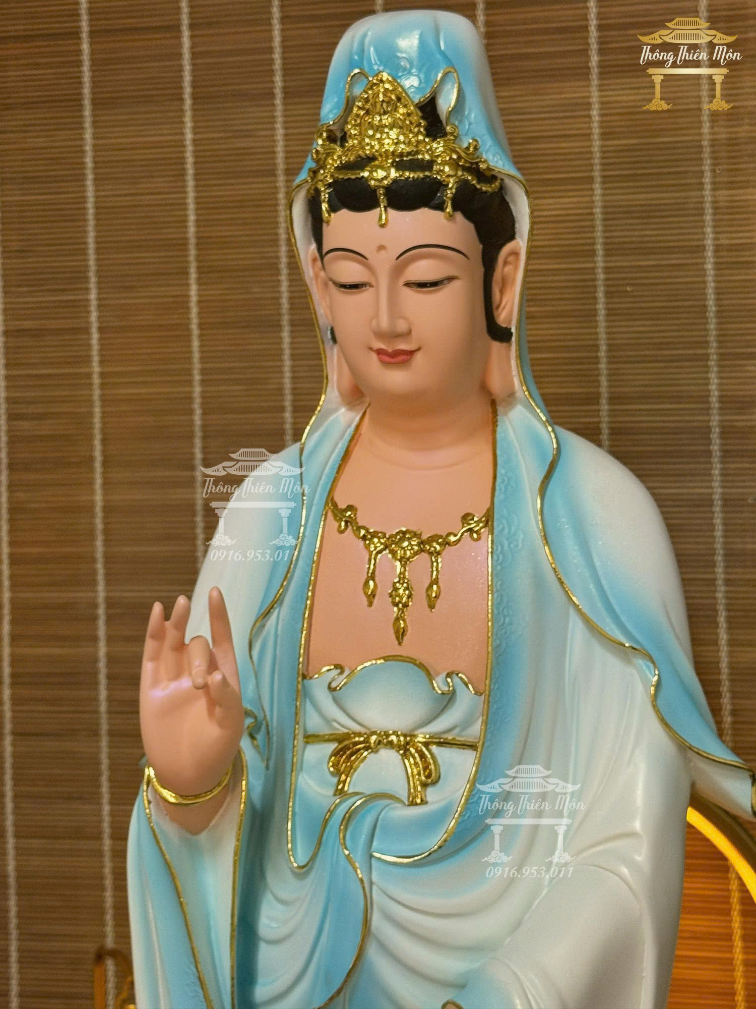 Tượng Quan Âm Bồ Tát, Kích thước 90cm, Sơn màu loang xanh, kết hợp viền vàng