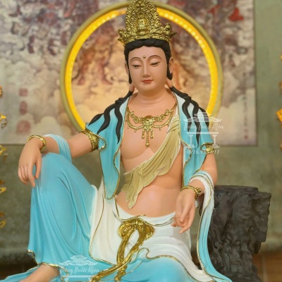Tôn tượng Quan Âm Tự Tại, Phối xanh dương, Kích thước 48cm