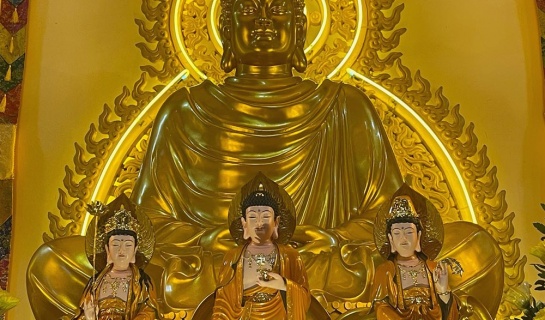 THỜ BỘ TÂY PHƯƠNG TAM THÁNH ĐÚNG CÁCH