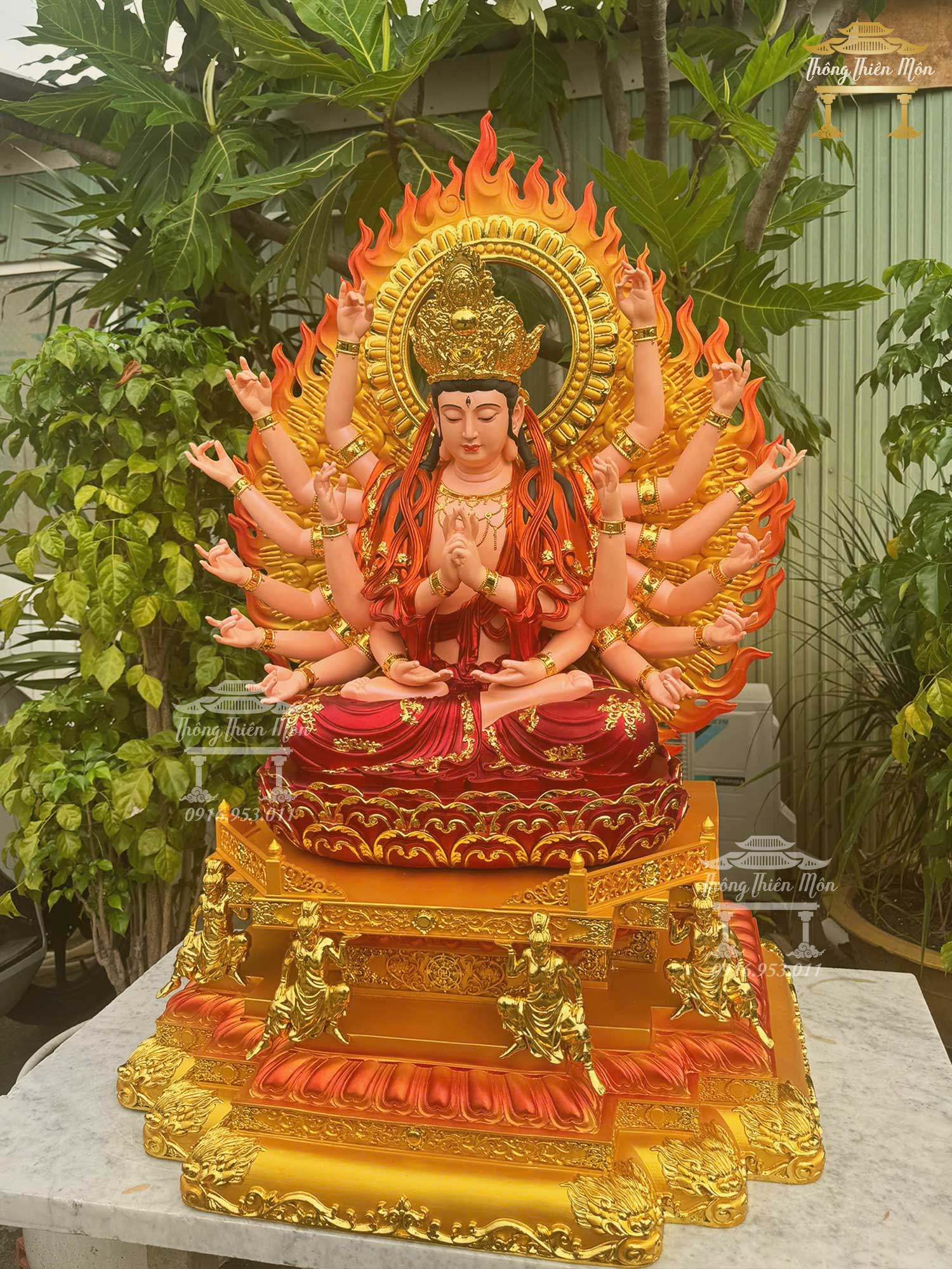 Tượng Phật Mẫu Chuẩn Đề, Kích thước 110cm, Phối màu đỏ
