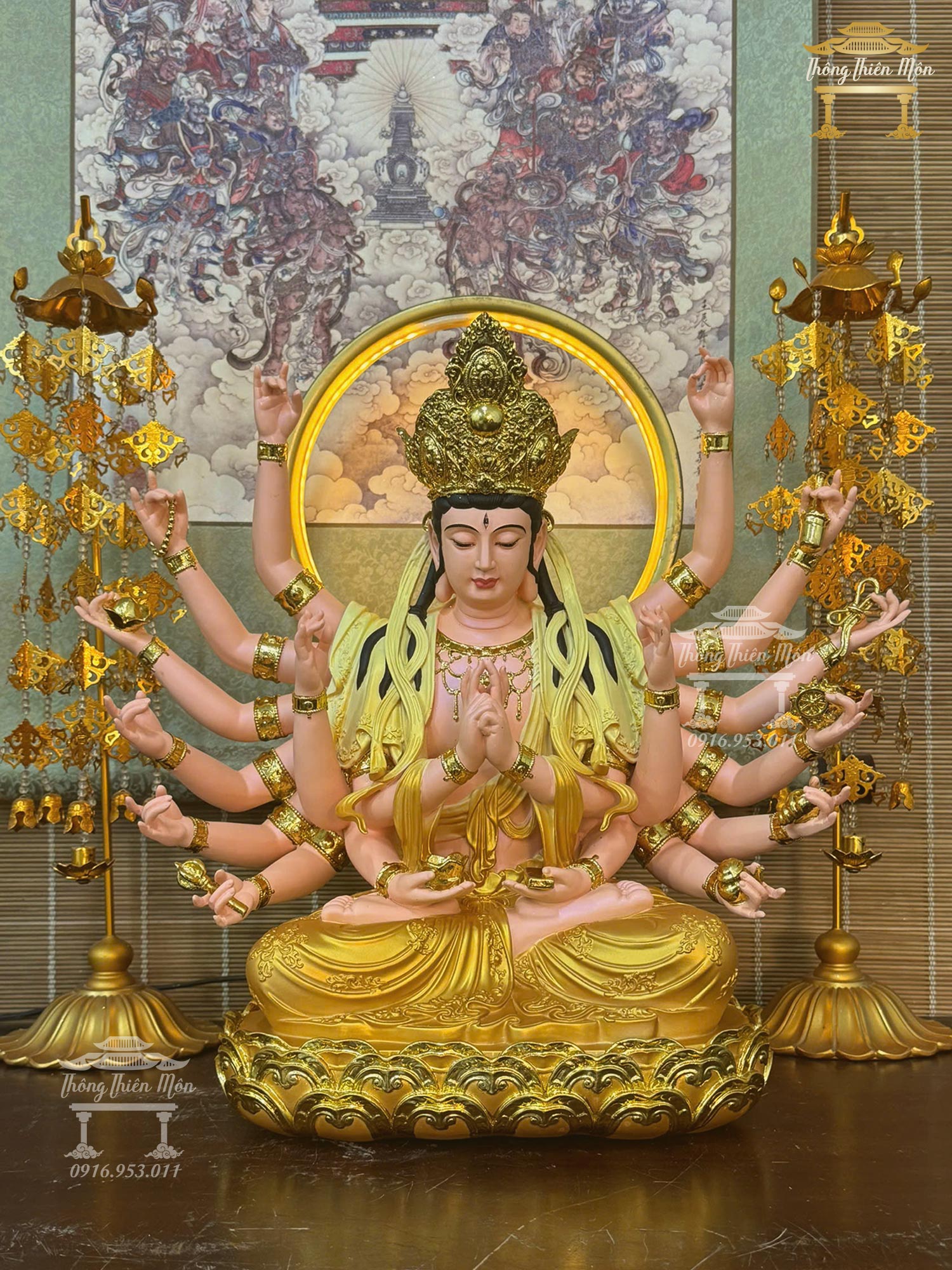 Tôn tượng Phật Mẫu Chuẩn Đề, phối màu vàng, Kích thước 40cm