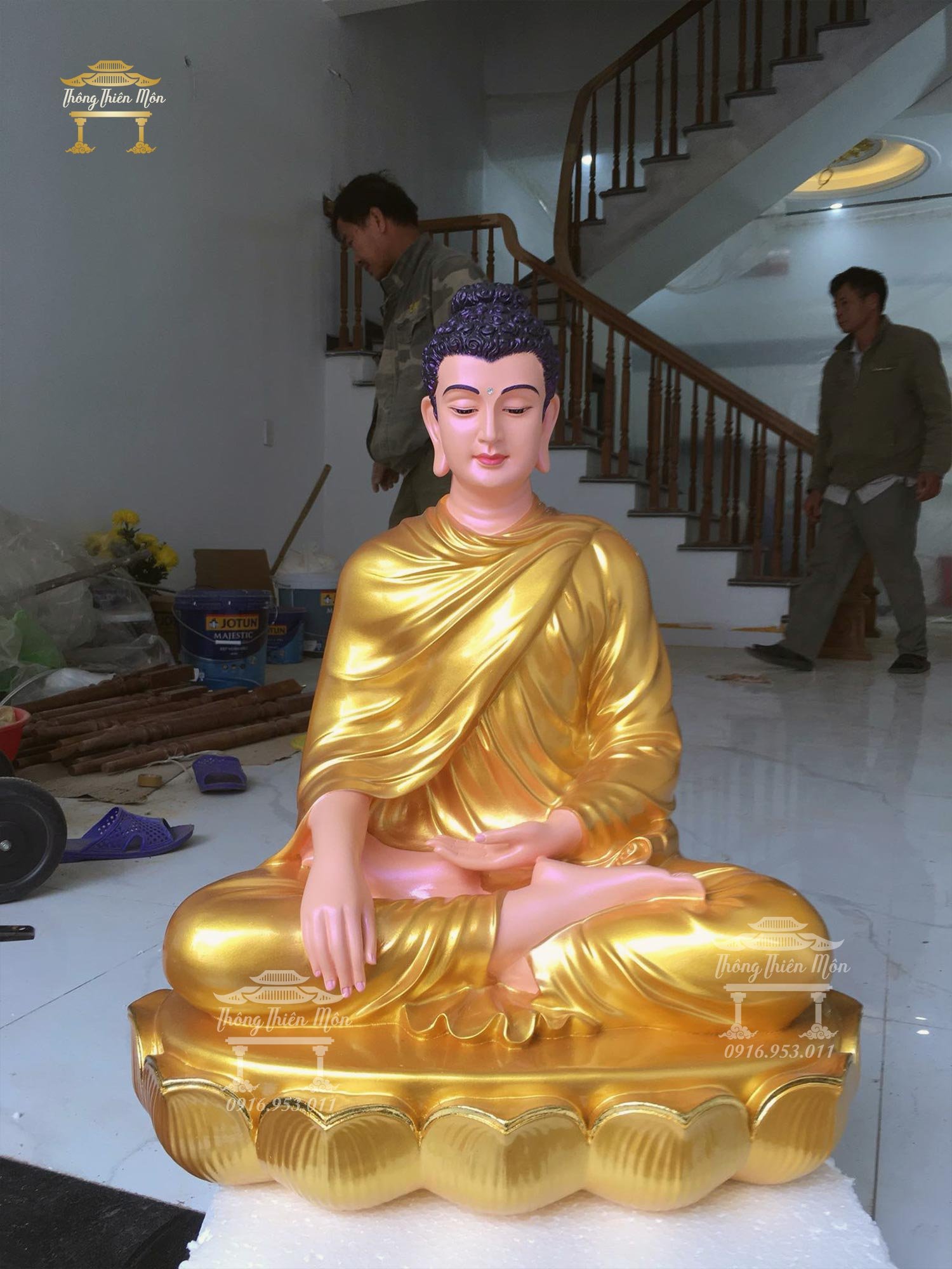 Tượng Bổn Sư Thích Ca Ấn Địa Xúc - 60cm - Sen 1 tầng - Màu vàng nhũ