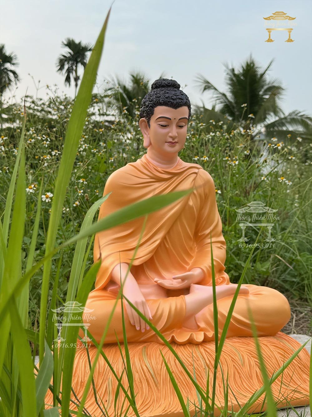 Tượng Bổn Sư Thích Ca Ấn Địa Xúc - 60cm - Màu cam nhạt