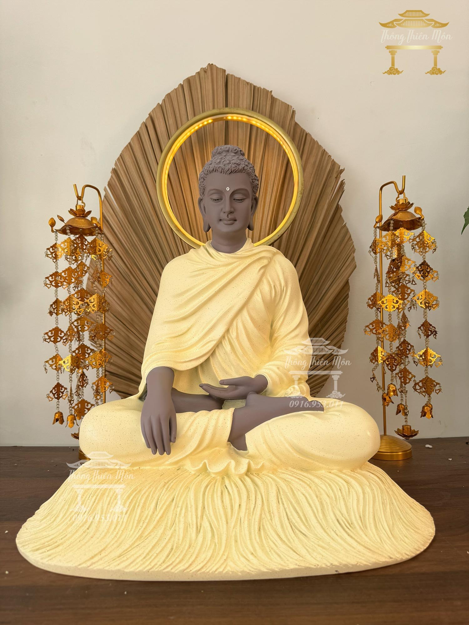 Tượng Bổn Sư Thích Ca Ấn Địa Xúc, Sơn giả gốm, Kích thước 45cm