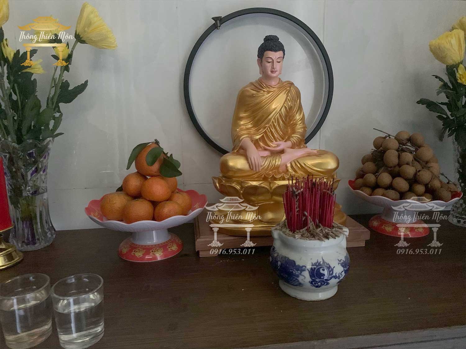 Tượng Bổn Sư Thích Ca Ấn Địa Xúc - Đế Sen - Kích thước 50cm - Sơn nhũ vàng