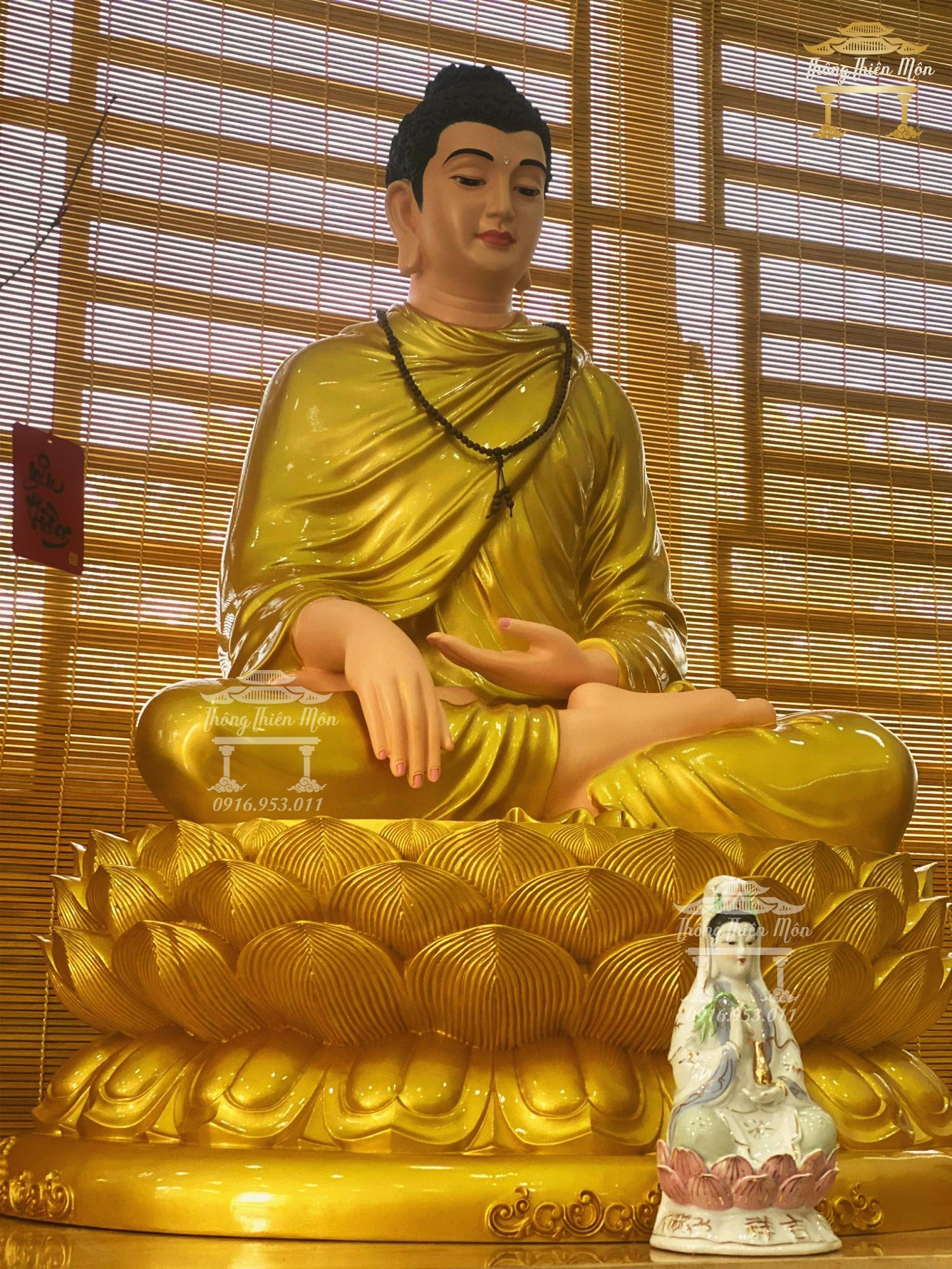 Tượng Bổn Sư Ấn Địa Xúc, kích thước 100cm, màu nhũ vàng
