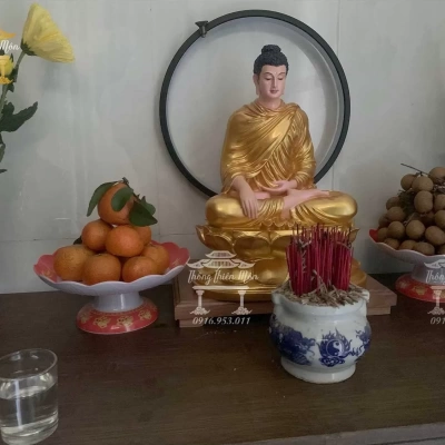 Tượng Bổn Sư Thích Ca Ấn Địa Xúc - Đế Sen - Kích thước 50cm - Sơn nhũ vàng