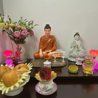 Tượng Bổn Sư Thích Ca Ấn Địa Xúc - 45cm - Màu cam